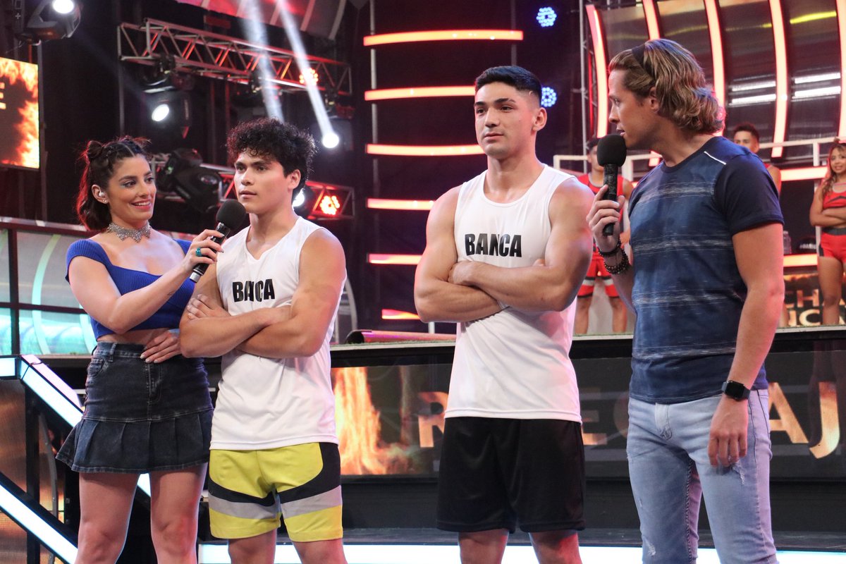 Calle_7PY's tweet photo. #JesúsC7 y #MilderC7 se enfrentan en la primera competencia: #Amenaza7 🔥⚪🔥

¿Quién ganará? 👀

#NosVemos en #Calle7Py 🔴🟡 https://t.co/Xc9dAv0nvw