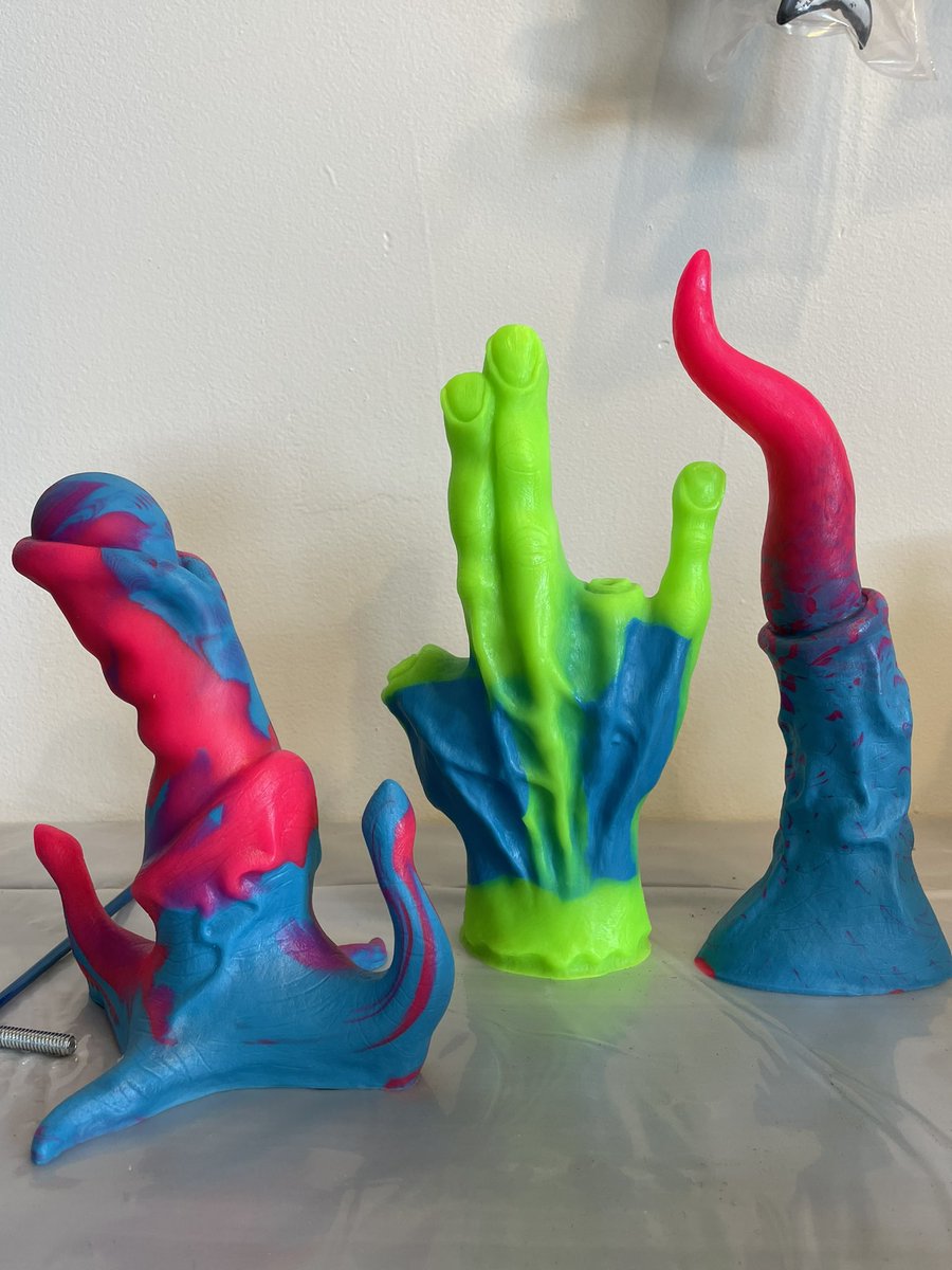 Some fresh pours ready for a bath, hope everyone has a great Monday or the best that you can have #dongs