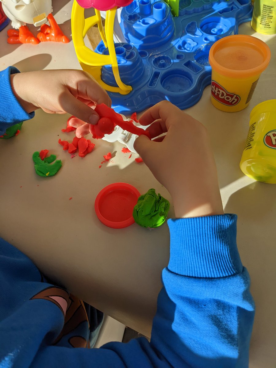 HelenGiddings77's tweet photo. A very delayed post for our #alphabetweekend @TranbyReception but we had fun with the playdoh and the pooping chicken. Numicon came in useful when counting the eggs https://t.co/lXiD2u6eKb