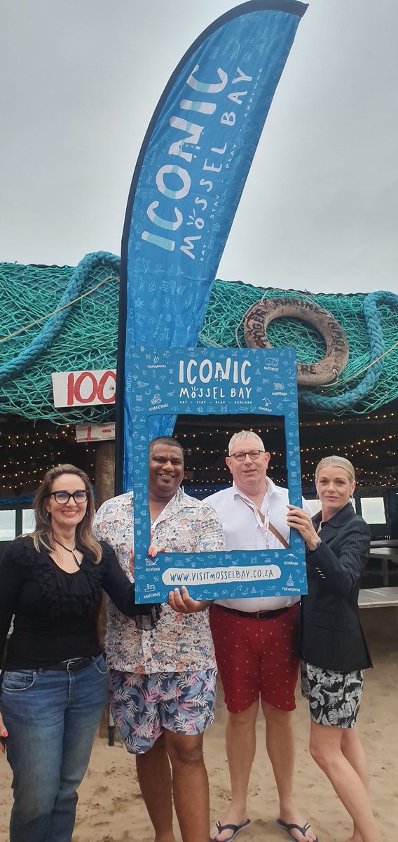 Mayor Dirk Kotze tweet media