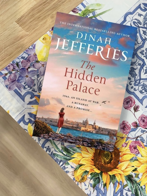 Harper360's tweet photo. Escape to the cabaret clubs of 1920s Paris and the tiny island of Malta in @DinahJefferies's #TheHiddenPalace, coming Nov 22nd! 📘🤩
This companion book to #DaughtersofWar is a mix of love and tragedy, capturing the intense dislocation of war. Learn more: https://t.co/znIIOQUyFU https://t.co/ngX9sM4IdR