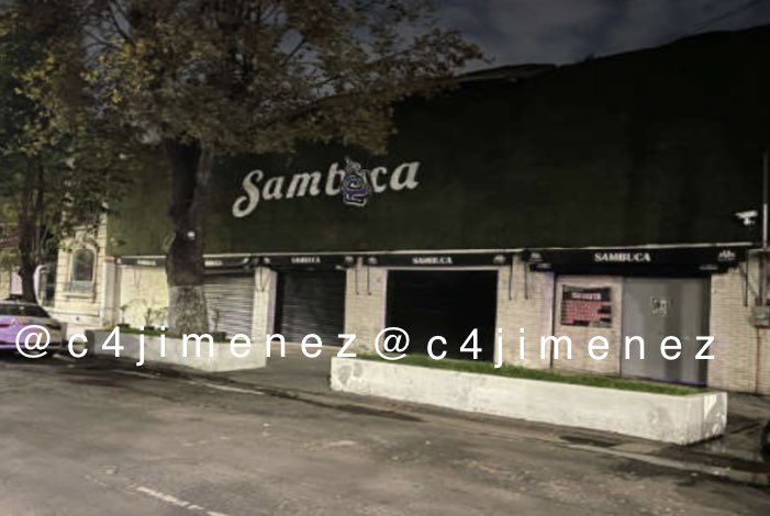 Carlos Jiménez (@c4jimenez) on Twitter photo DETENIDA por MATAR a UN HOMBRE por UNA CERVEZA
Es Guadalupe Velez
Participó en una riña afuera del Sambuca en <a href="/LaRomaDF/">Colonia Roma 🚲</a>
Peleaban por una cerveza.
La acusan de matar con una navaja a este hombre de 22 años.
Agentes de <a href="/SSC_CDMX/">SSC CDMX</a> la detuvieron.
La <a href="/FiscaliaCDMX/">Fiscalía CDMX</a> la investiga. DETENIDA por MATAR a UN HOMBRE por UNA CERVEZA
Es Guadalupe Velez
Participó en una riña afuera del Sambuca en <a href="/LaRomaDF/">Colonia Roma 🚲</a>
Peleaban por una cerveza.
La acusan de matar con una navaja a este hombre de 22 años.
Agentes de <a href="/SSC_CDMX/">SSC CDMX</a> la detuvieron.
La <a href="/FiscaliaCDMX/">Fiscalía CDMX</a> la investiga.