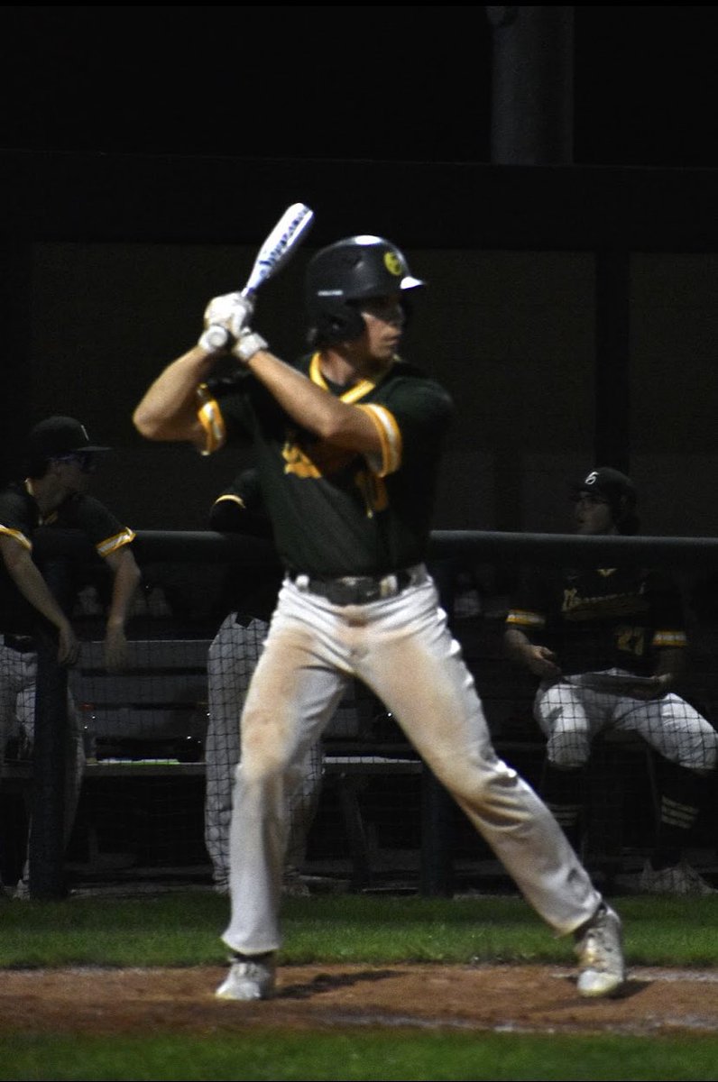 paytonking_13's tweet photo. Happy to announce that I will be attending Manchester University🟡⚫️ @MUSpartans @GWoodBaseball @PHAthletics00 @IndianaNsr https://t.co/MxNwVdSVLu
