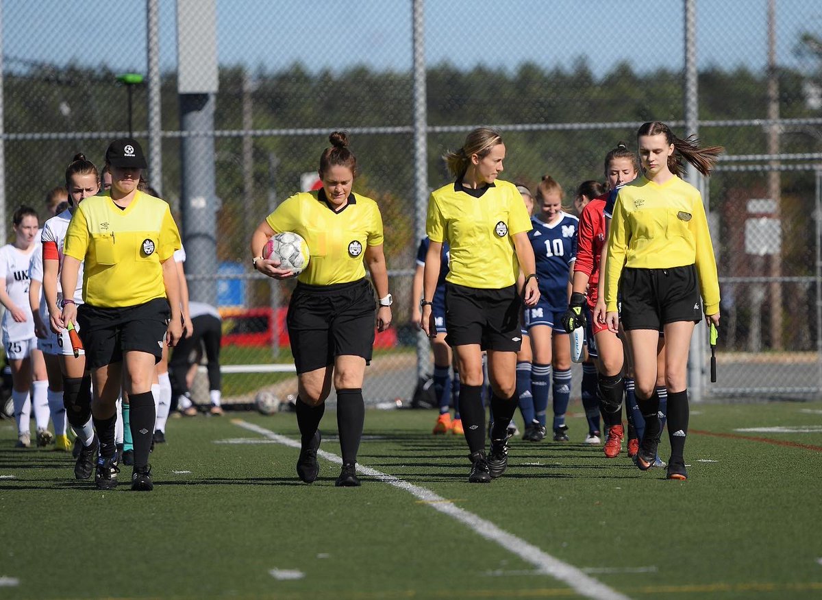 SoccerNS's tweet photo. Our referee crew for our first Female Referee Development Symposium feature game
Ref: Shauna Poitier
AR1: Laurel Fougere
AR2: Emily MacKinnon
4O: Laura Hall
@ACAA_AASC
@MSVUSoccer
@MSVU_Halifax
#thankscrew #thanksref https://t.co/HFwjEmkWkp