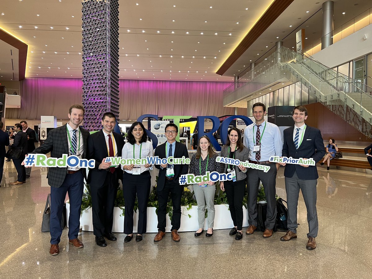 YaleRadOnc's tweet photo. The Yale Rad Onc residents together for #ASTRO22 in San Antonio!

@ASTRO_org @YaleCancer https://t.co/fbAuOgS6Hy