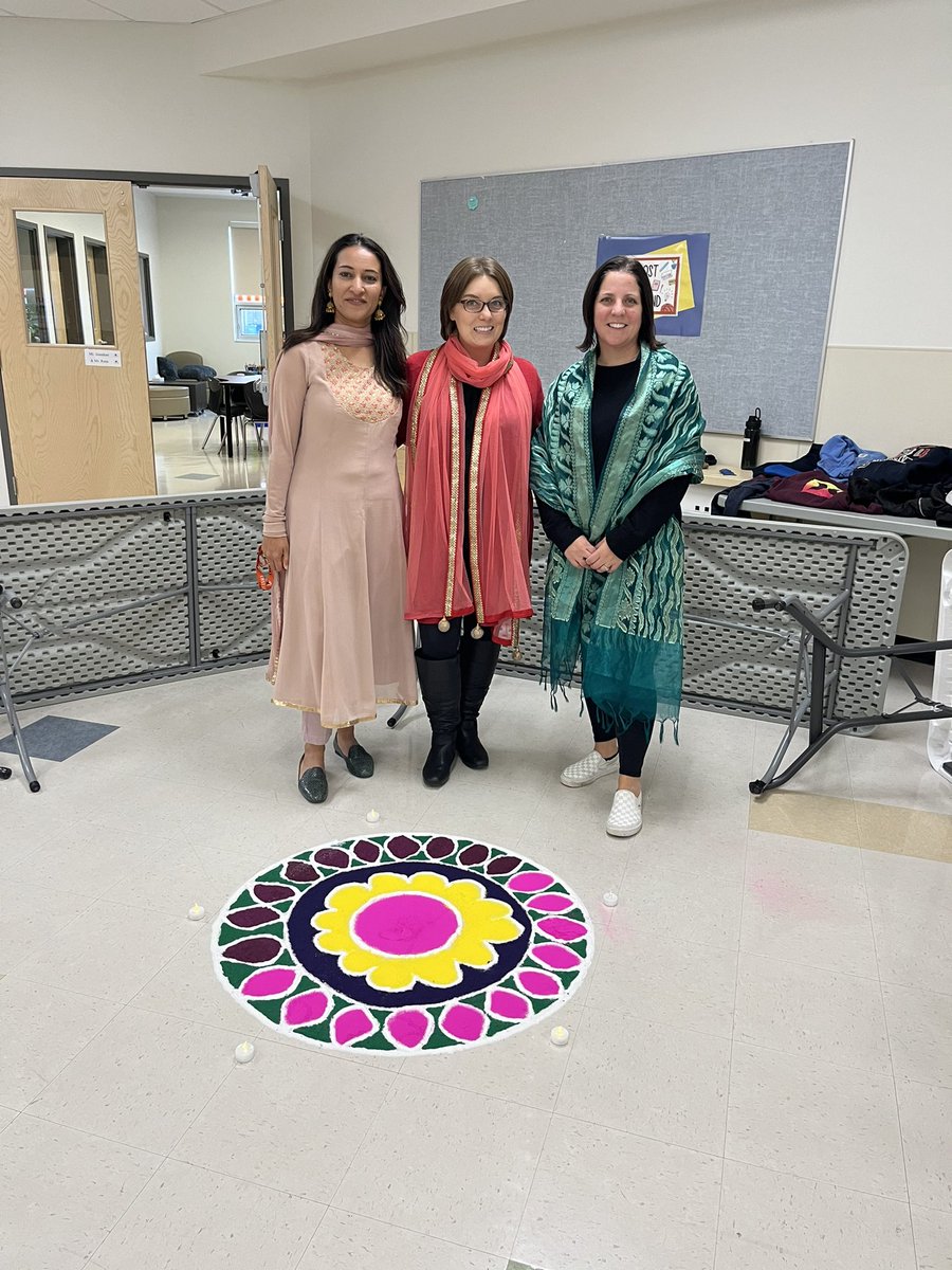 It was a Happy Diwali <a href="/EastLakeRVS/">East Lake School</a>. We did Rangoli, dressed up in traditional clothes and did fun art projects #rvsed