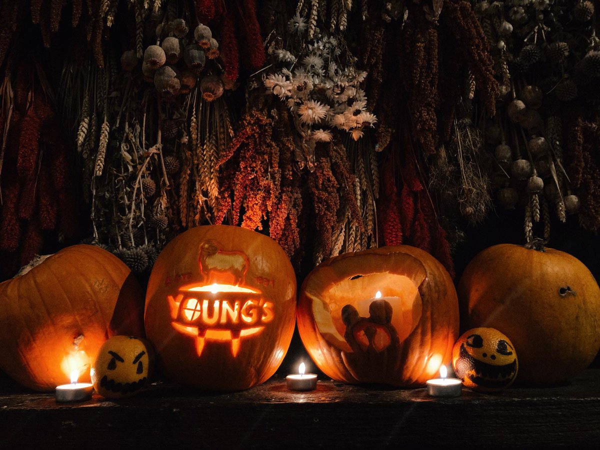 👻Happy Halloween👻 Forget the tricks and join us today for nothing but treats! #Halloween @youngspubs @youngspubspeople