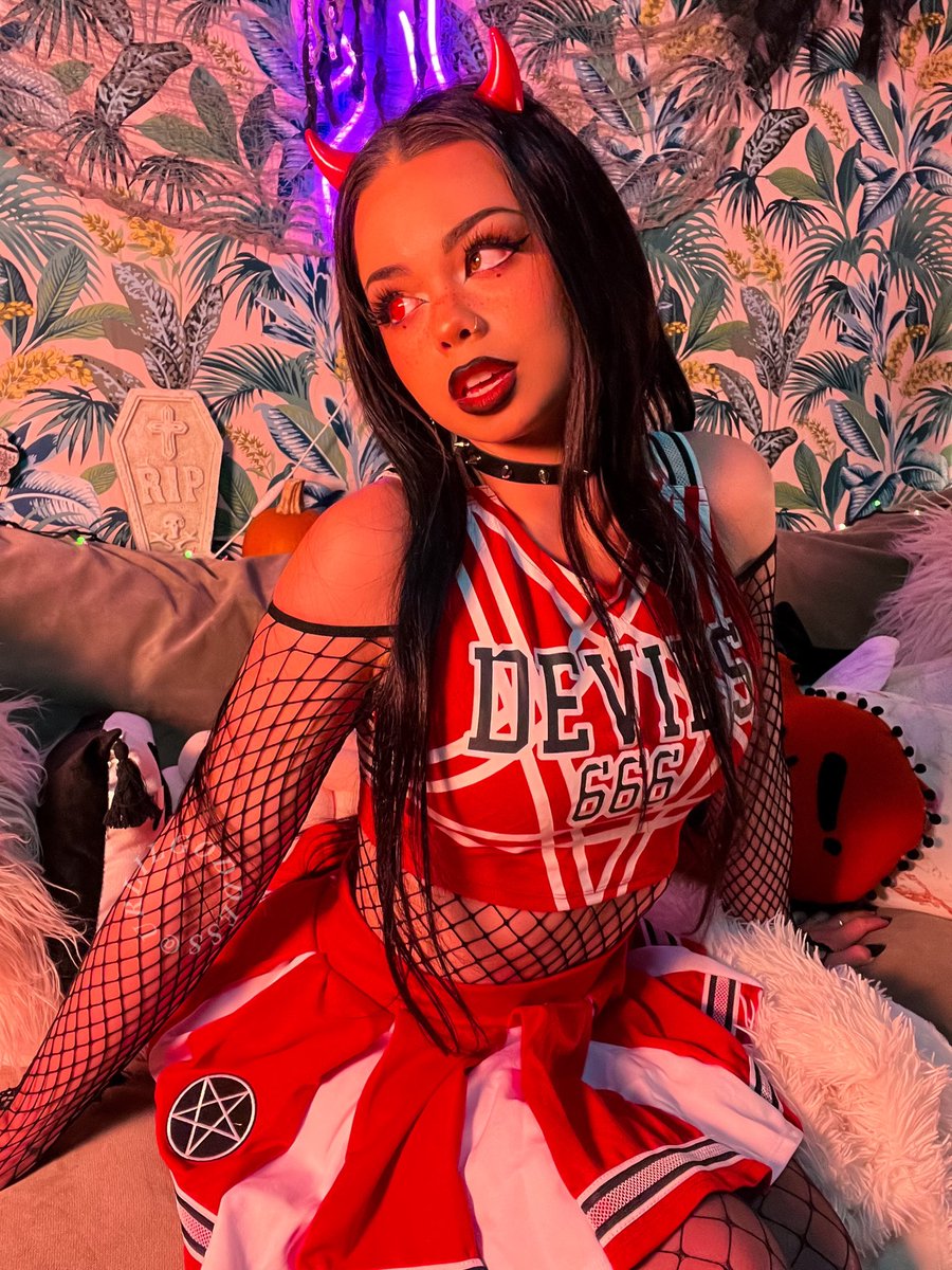 ️‍🔥 𝒄𝒂𝒏 𝑰 𝒃 𝒖𝒓 𝒍𝒊𝒍 𝒅𝒆𝒗𝒊𝒍? 📣🖤 💖 𝓛𝓮𝓲𝓪 ~ @urlilgoddess