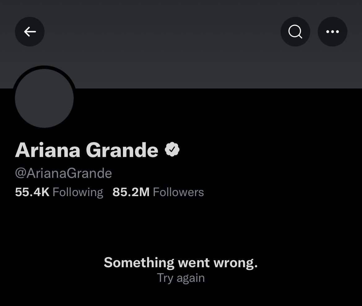 ArianaWorldHQ's tweet photo. 10 months ago, Ariana Grande deactivated her Twitter account. https://t.co/7UCh8VZ1wS