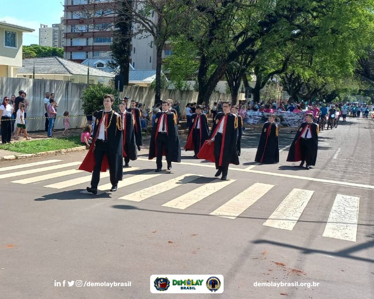 DeMolayBrasil's tweet photo. Capítulo Campo Mourão desfila no aniversário de 75 anos da cidade!

Leia mais sobre isso no Instagram @demolaybrasil https://t.co/CqUO0zS0nw