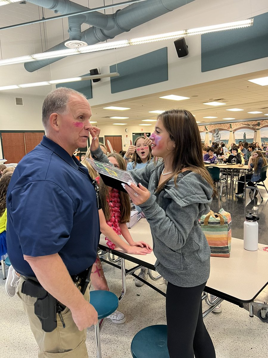 Chelsea Bax tweet media