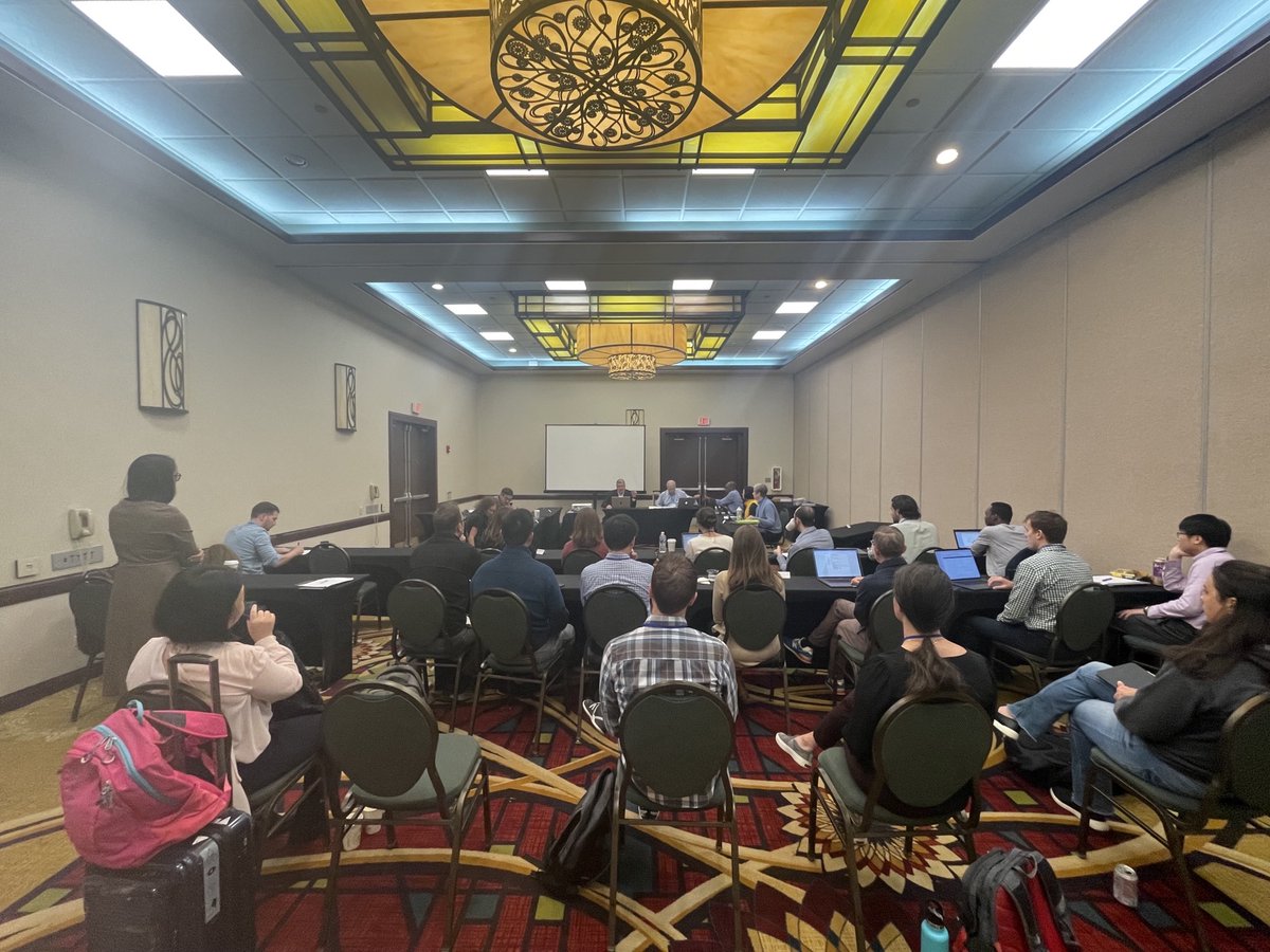 USBJI's tweet photo. Young Investigators listen to their grants being reviewed by the faculty review committee at the mock study session. 

#YoungInvestigatorsInitiative #BoneandJointAlliance #Osteoporosis #Arthritis #muskuloskeletal https://t.co/gCrHgzfhw9