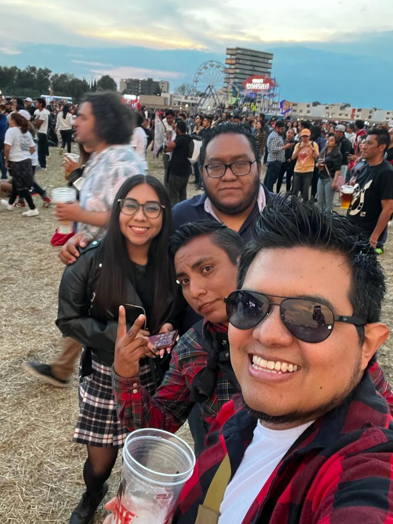 Miguel A. Macias tweet media