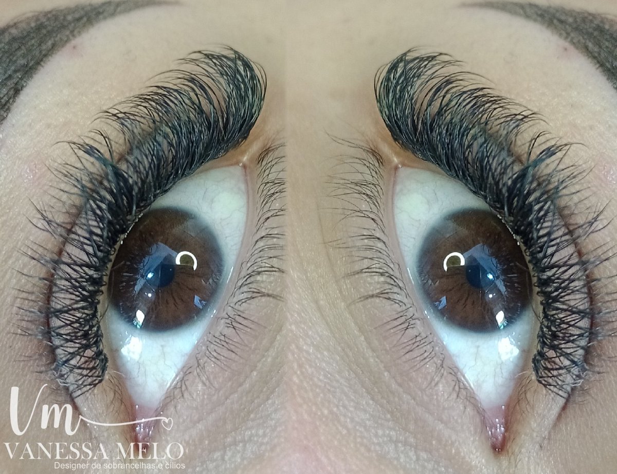 MeloWannessa's tweet photo. Trabalho com o que eu amo ! 💖💖
#Ciliosvolumebrasileiro #ciliosrj #lashdesigner #lashSg #Ciliosbrasil https://t.co/qbNbqWDxkx