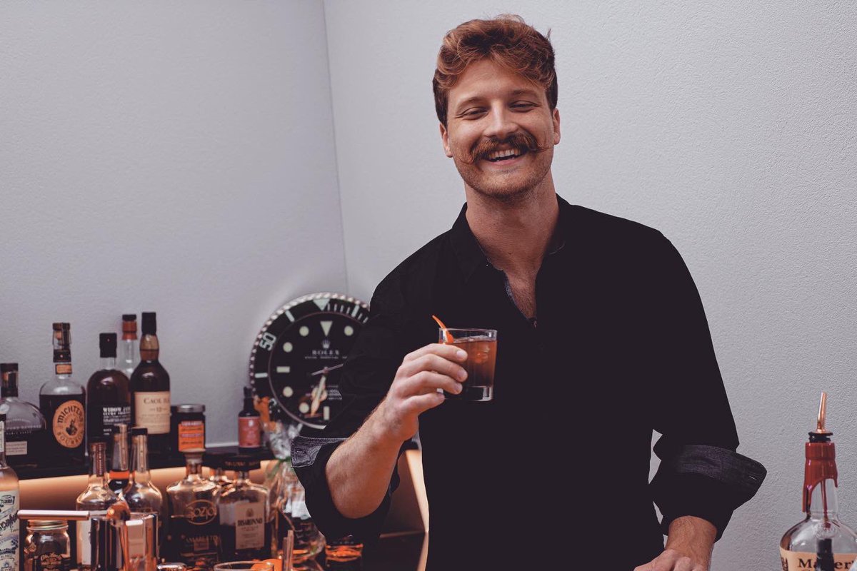 gracchusband's tweet photo. Did you know that we accompany every podcast episode with a cocktail? To learn how to mix your own, check out our series “Mix it!” on YT — https://t.co/dreJlWLPTx 🥃

#mixit #cocktailtutorial #oldfashioned #gracchus https://t.co/1sLz8aDqWW