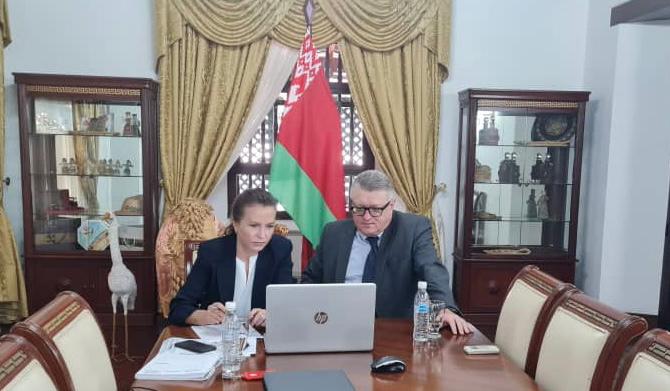 При содействии <a href="/BelEmbajada/">Belarús en Venezuela y Bolivia</a> и @CancilleriaVE состоялись продуктивные переговоры в формате видеосвязи между гендиректором киностудии «Беларусьфильм» В.Карачевским и президентом киностудии Villa del Cine, кинодистрибьютора Amazonia Films и телеканала Vive TV А.Гомесом