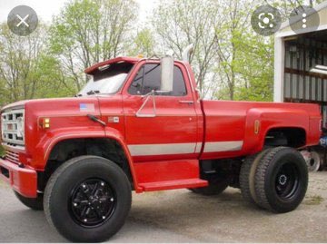 oldmangord's tweet photo. @aar0nsadler @jcalder1983 @Joe_Widdup @NESaskFarmer @krausch07 @Plantmore1 @BDuchek @BustDustin @AllamFarmer @TrentMeyerSK I love Peterbilts and new trucks as much as the next guy but here are a few pantie droppers. #dailydrivers https://t.co/hX8G7po4HS
