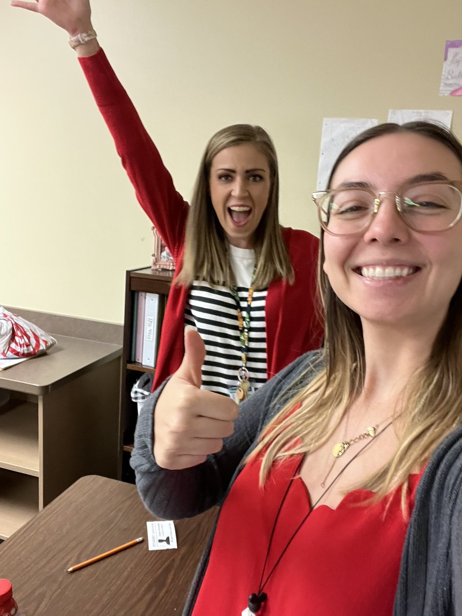 #MCJHREDRIBBON22 <a href="/MCJHGators/">Mayde Creek JH</a> <a href="/JanaeMiles5/">Janae Miles</a> <a href="/MrsBlewettELA/">Theresa Blewett</a>