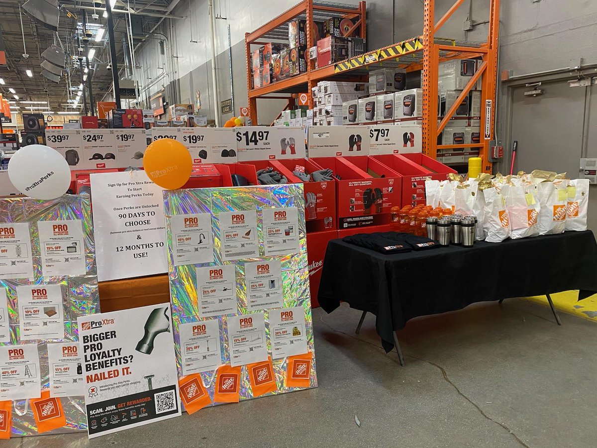 simonebushell8's tweet image. PRO Appreciation Week starts today in Store#0908! Thanks 
to our PRO'S for your continued business. We are here for you!
#Proappreciationweek @Tino_Longobardi @fearon_frank
 @0963SM_Charlie  @KimberlyDeJesso @nyyroro 
@ValineAlejandra
@fernandoa1263 @PintoLpinto83 @KaitlynKrulan
