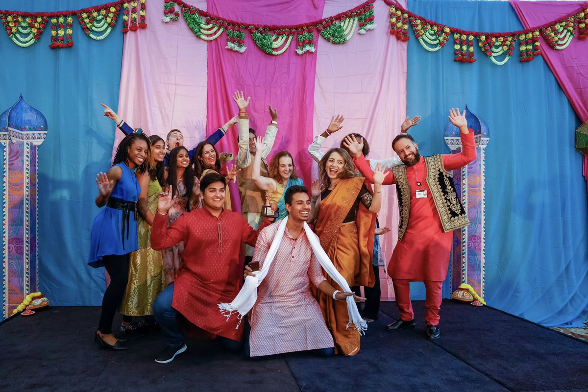 SPlanera's tweet photo. Happy Diwali 🪔 https://t.co/48t3mrusbr