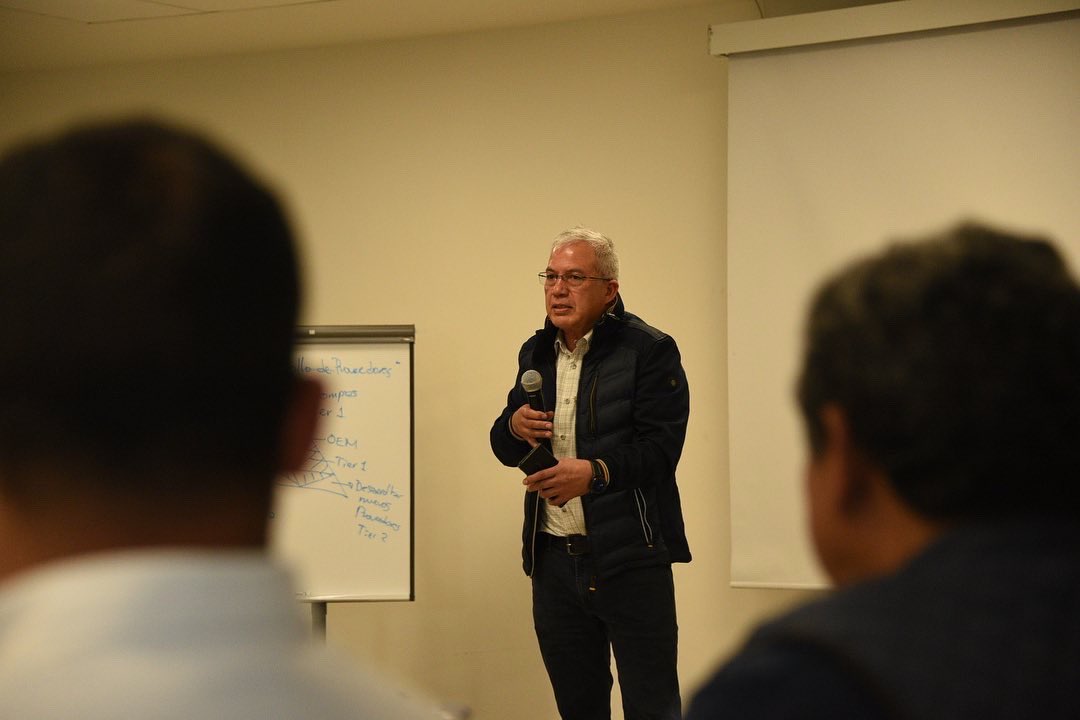 ClusterMinOrg's tweet photo. Sesionó el Comité de fortalecimiento de proveedores y aquí toda la información:
https://t.co/sIqd2IWE2Q
#clusmin #mineriaresponsable #MINERIADELFUTURO https://t.co/o9pC8kVafM