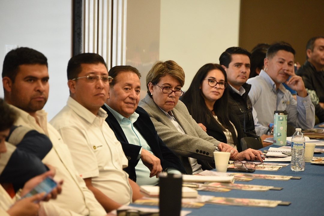 ClusterMinOrg's tweet photo. Sesionó el Comité de fortalecimiento de proveedores y aquí toda la información:
https://t.co/sIqd2IWE2Q
#clusmin #mineriaresponsable #MINERIADELFUTURO https://t.co/o9pC8kVafM