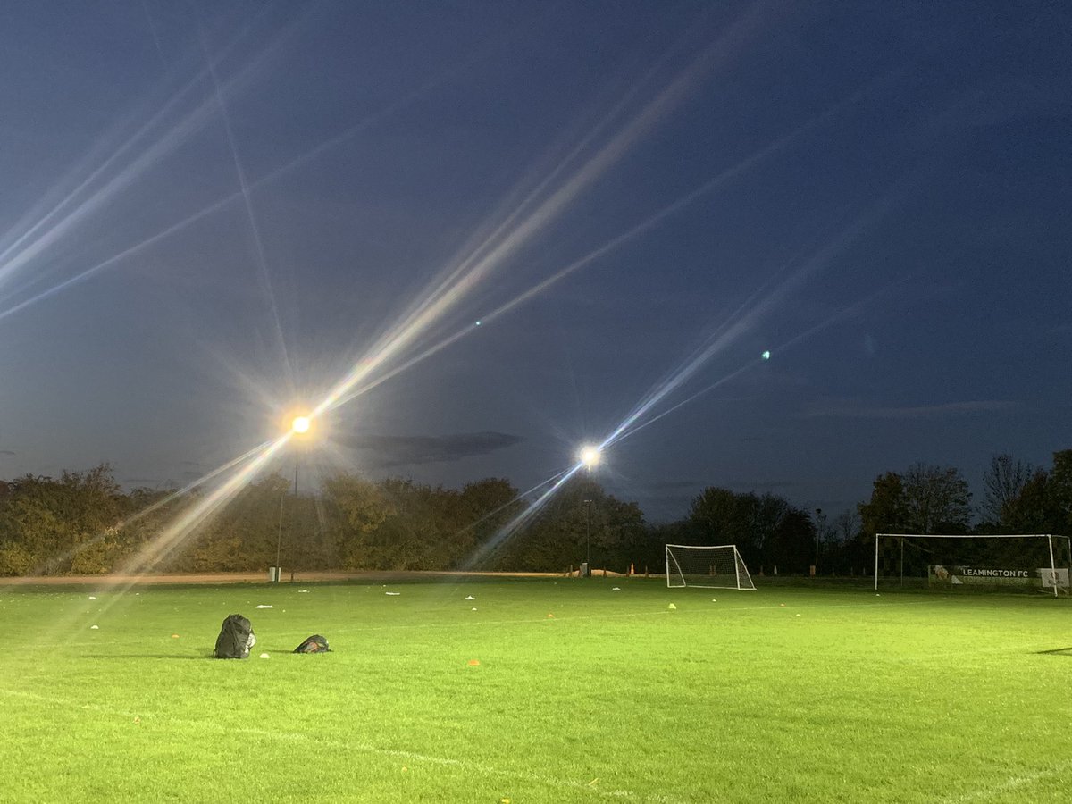 leamfcacademy's tweet photo. A positive open evening tonight. 
A different approach from our usual ‘trials’ for our Further Education Programme in partnership with @MoretonColWCG and @PershoreColWCG.

Creating opportunities for everyone!

For more information please email,
chris.knott@leamingtonfc.co.uk https://t.co/Po3fEZQFqw