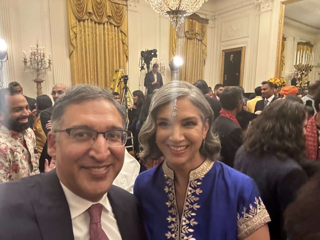 neal_katyal's tweet photo. Diwali is in the (formerly White) House! https://t.co/hKRIgwKY4i