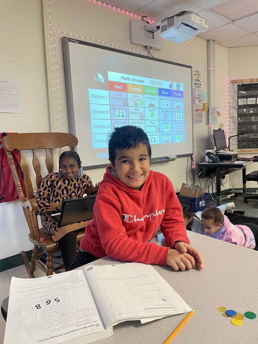 Third graders working in math groups to strengthen their personal math goals. #wearelamphere <a href="/hillerwildcats/">Hiller Elementary | The Lamphere Schools</a>