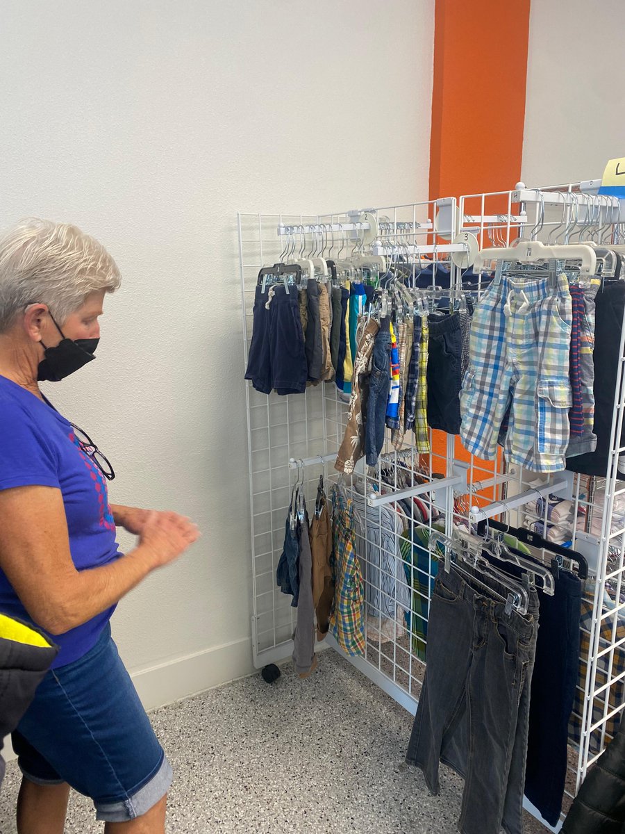 Help! Kids Closet is running low on t-shirts, hoodies, basketball shorts and joggers for boys (sizes 2,3,4, 10,11,14) and shirts, joggers and leggings for girls (sizes 8,10,12). To schedule a donation drop-off, email us at donationdrives@samaritanhousesanmateo.org.