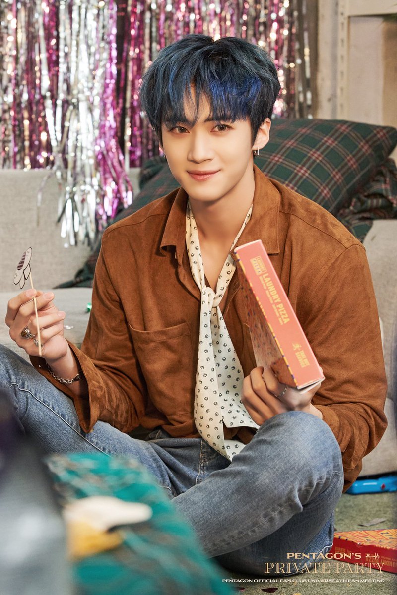 mm_30h's tweet photo. Happy Birthday Yanan🎁
#펜타곤 #Pentagon #Yanan #옌안 #HappyYananDay #HappyBirthdayYanan #UNIVERSE https://t.co/w61isDw1c1