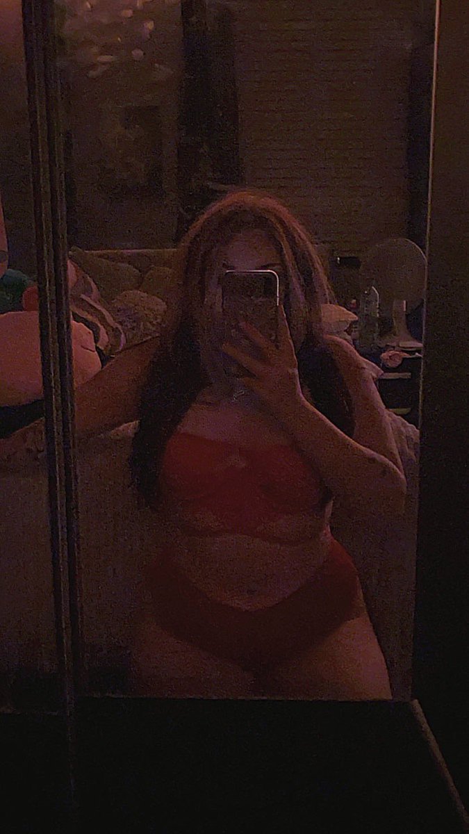 nymph0jade's tweet photo. hi im jade :)
not new to #nsfwtwtًًً #nsfwtwt :) just wanted a fresh account 
- 20
-soft &amp; hard kinks 
- she/her, bi 
- switch (sub+)
- dms open pls dm ! 
rt for a titty pic
like to be mutuals xo https://t.co/ogTVErYgwx