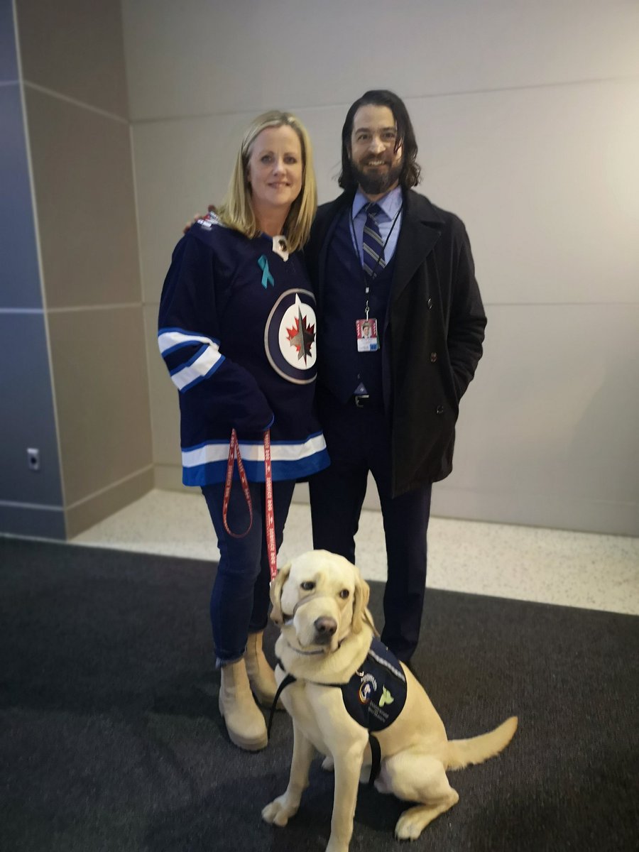 Guess who just met Christy and Duke from @TobaCentre?

Blue shirt, blue tie for #GoBlueToba and happy to report Duke is a beauty picture taker as well as puck dropper (as well as support dog for kids.)