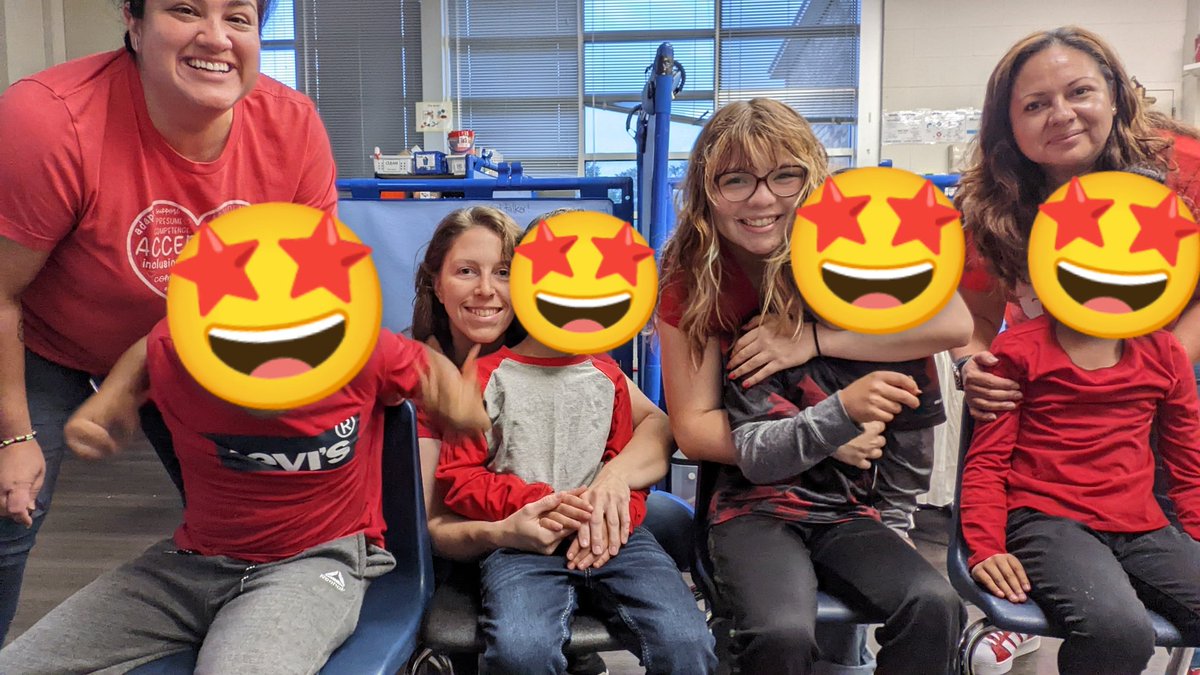 teachinggold's tweet photo. We are RED-y for #RedRibbonWeek2022 ❤️ #RISDgreatness @gheeagles https://t.co/K0IdnixcCp