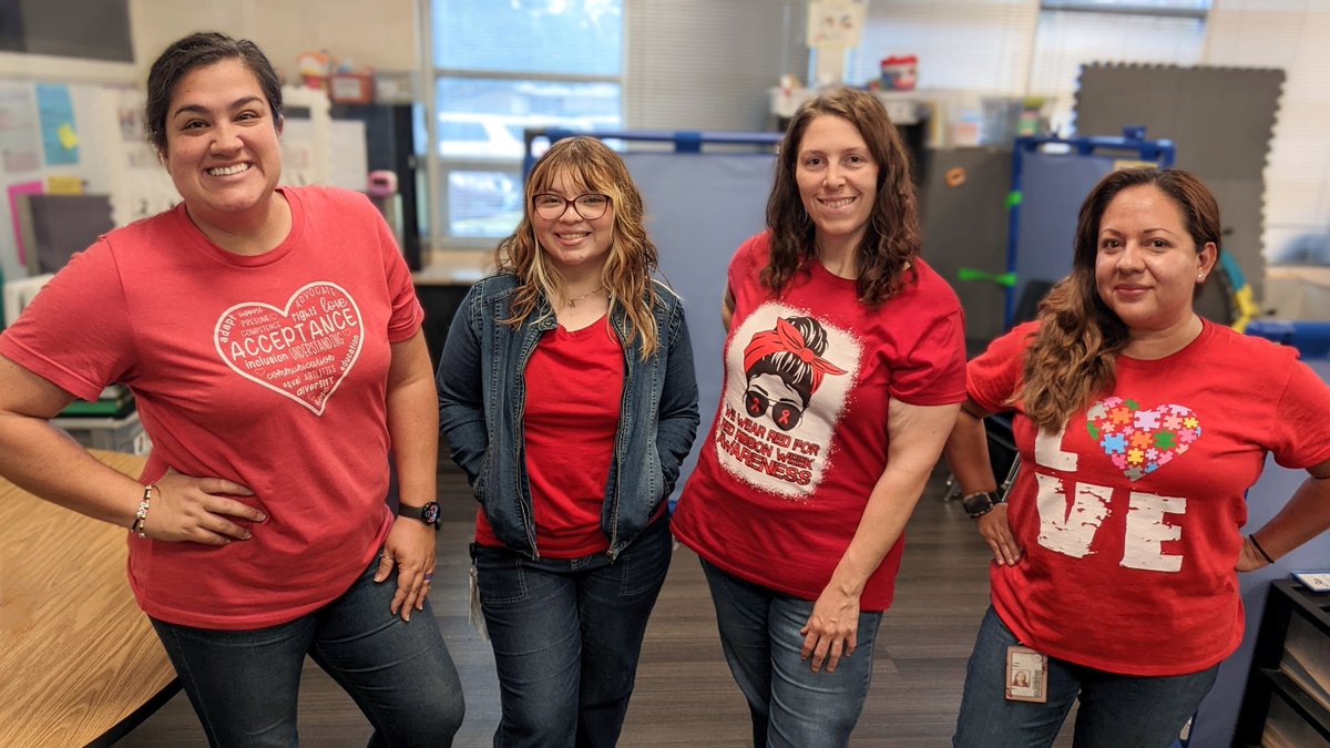 teachinggold's tweet photo. We are RED-y for #RedRibbonWeek2022 ❤️ #RISDgreatness @gheeagles https://t.co/K0IdnixcCp