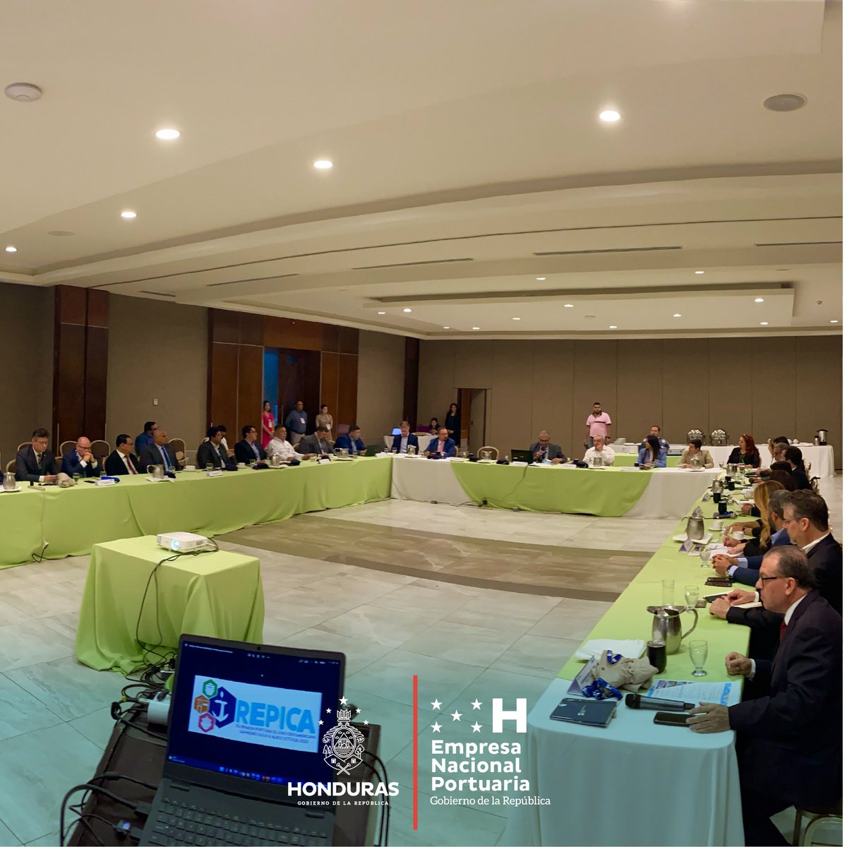 enp_hn's tweet photo. Inicia la XLIV Reunión Portuaria del Istmo Centroamericano @REPICA_COCATRAM organizada por @cocatram y @enp_hn como anfitrión, bienvenidos a todos 🇭🇳🚢⚓️
#44REPICA https://t.co/joMcMnK111