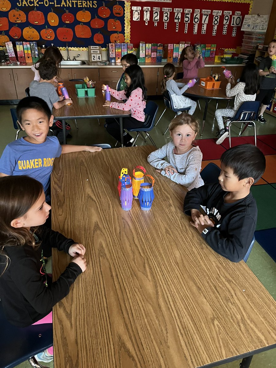 qrbryant's tweet photo. We loved learning about Diwali and participating in a lantern making art activity #qrspride https://t.co/bkAmGtFPhN