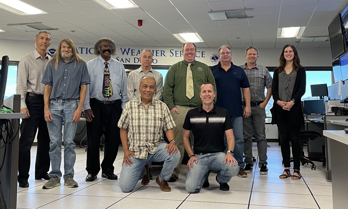 We are pleased to welcome our new Meteorologist-In-Charge, Jonathan Suk (middle/green shirt)! Jon came here from NWS Juneau, Alaska, where he served as the Warning Coordination Meteorologist. Welcome to sunny SoCal, Jon!! We are excited to have you here, Jon!