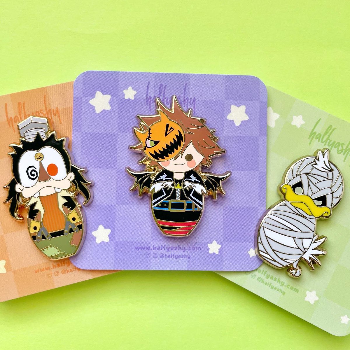 halfyashy's tweet photo. The shop update is live! I’m so excited with how these all turned out. Happy Halloween! #kingdomhearts #nightmarebeforechristmas #pins #keyblade #kirby #fanart https://t.co/xDyDP8myi5