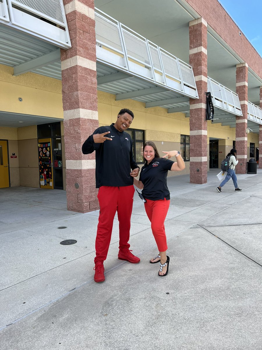 BHSCustard's tweet photo. Twinzies with my favorite @CrestBoys coach! Thanks for entertaining my idea! https://t.co/FdsKPbER7F