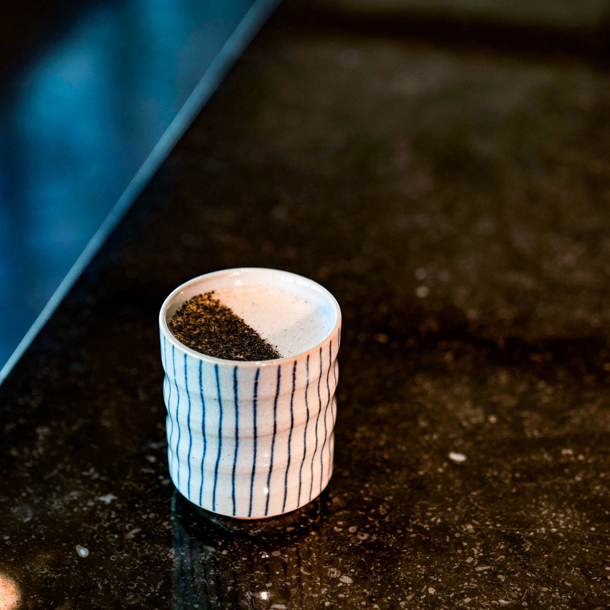 Look to the Cookie - when a black and white gets 'flipped'
.
with Brennivin Aquavit, Empirical Plum, White Peach, Black Rice, Coconut Milk, Black Sesame, and Whole Egg #blackandwhitecookie #cocktail #nyccocktails #cocktailbar #manhatta #manhattanyc #drinknyc