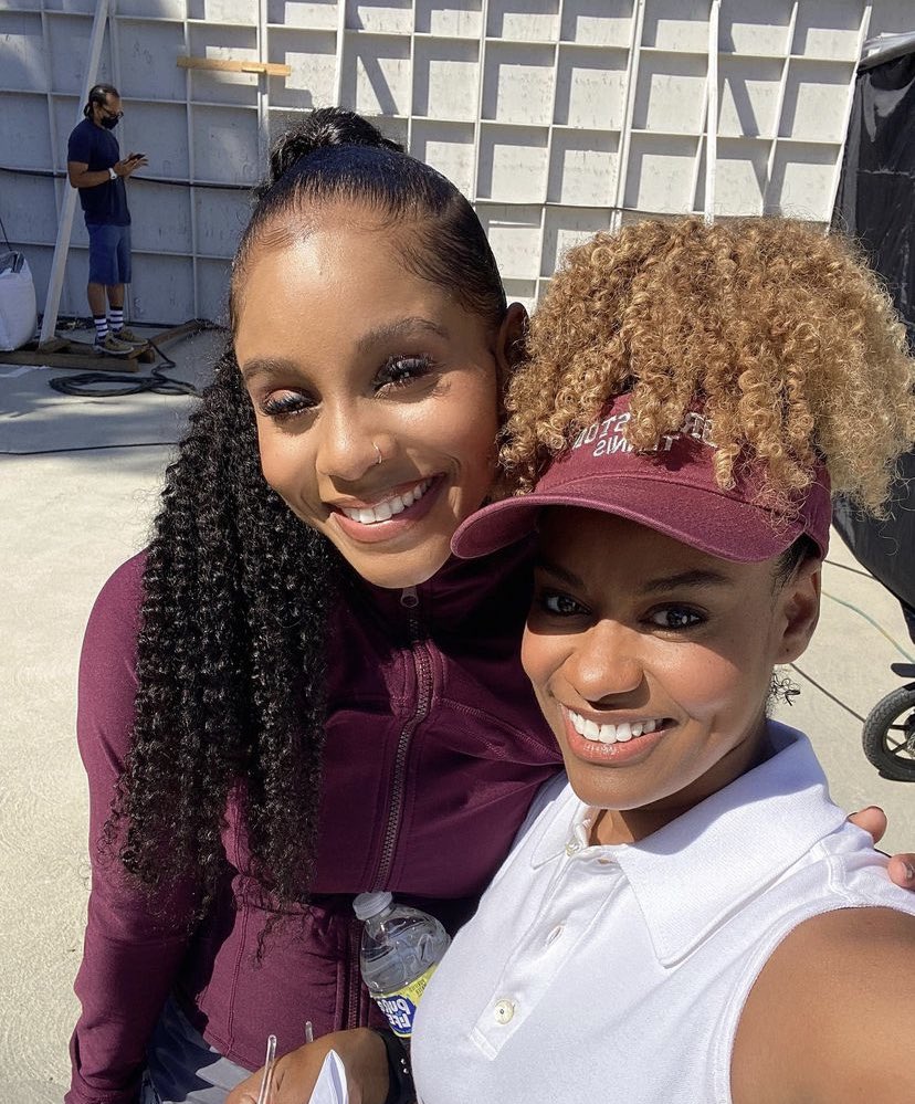 bestofgeff's tweet photo. taylor polidore, asha kamali, and geffri on set!🎾 https://t.co/ITJDm6PpcM