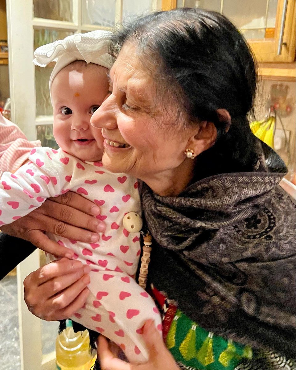 CarlyStarrs's tweet photo. Happy Diwali ♥️ https://t.co/dNkouJFMZ0