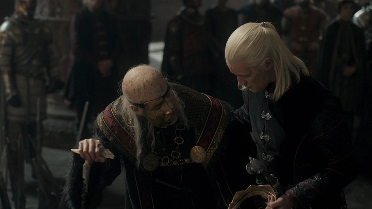 Mayham_H's tweet photo. Matt Smith improvising Daemon's best and most human scenes in the show is just incredible to me. He really gave this character and show his all! https://t.co/nsbwlovt2T