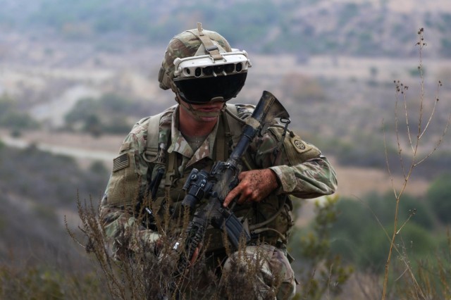 As part of #ProjectConvergence 2022, #Soldiers with @82ndABNDiv engage in future warfighting experimentation designed to evaluate how the U.S. military can most effectively incorporate new technologies. Read more ➡️ spr.ly/6014MW4DK