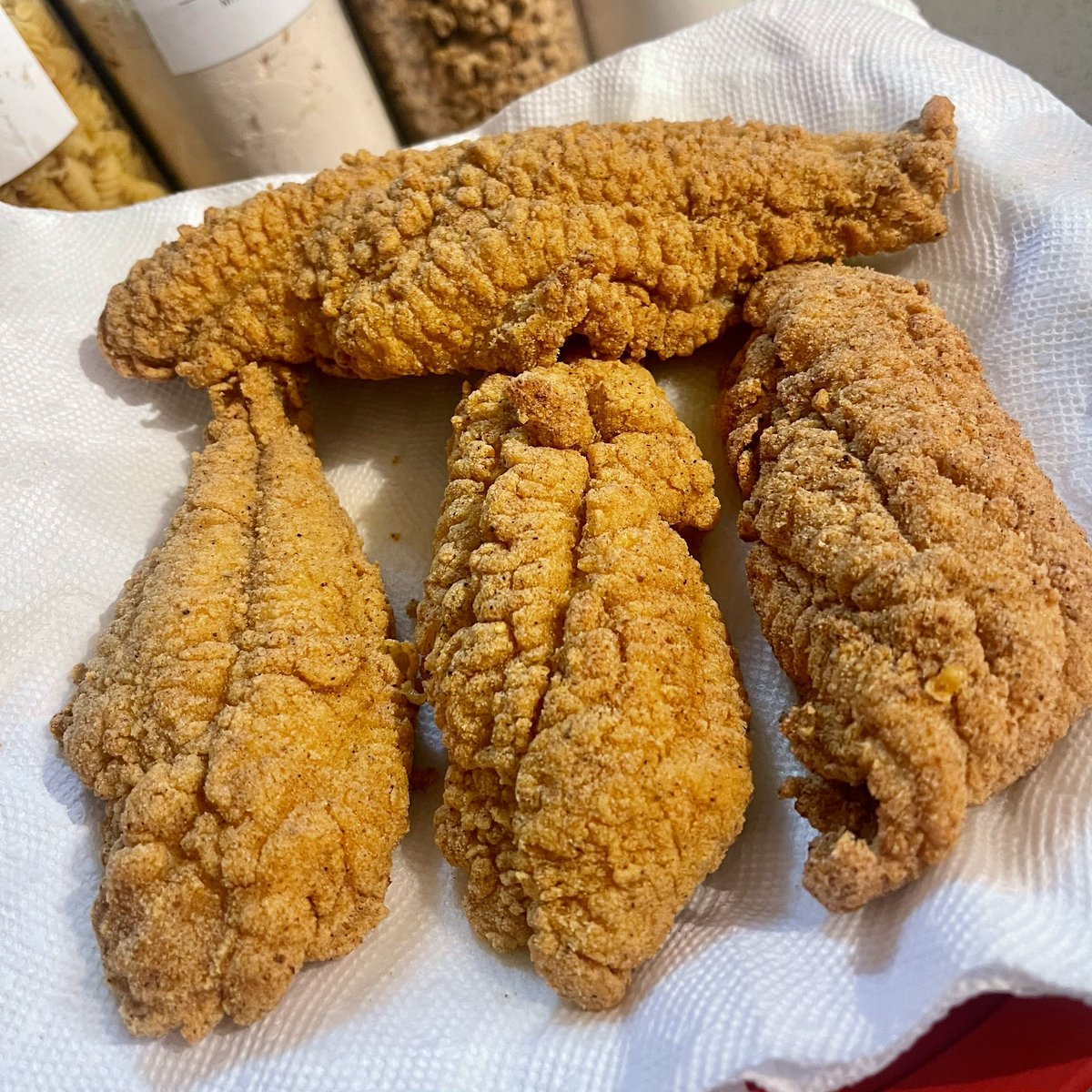 y’all mean so I be scared to show my food on here but this might just be the best looking batch of southern fried catfish I’ve ever made.