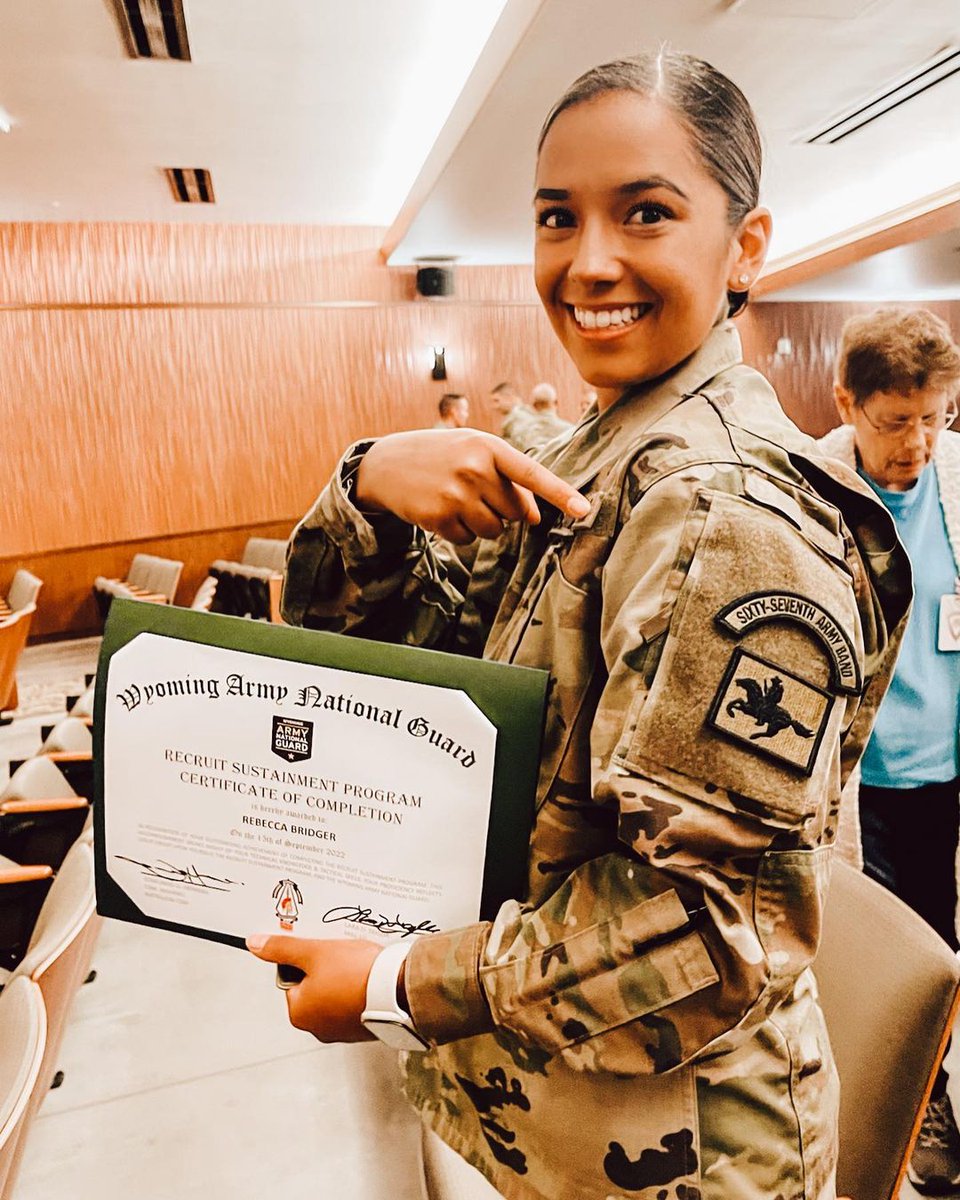 New experience ✔️ New career ✔️  New You ✔️ This is what reaching your goals looks like. Ready to get like her? Message us. 
#NationalGuard