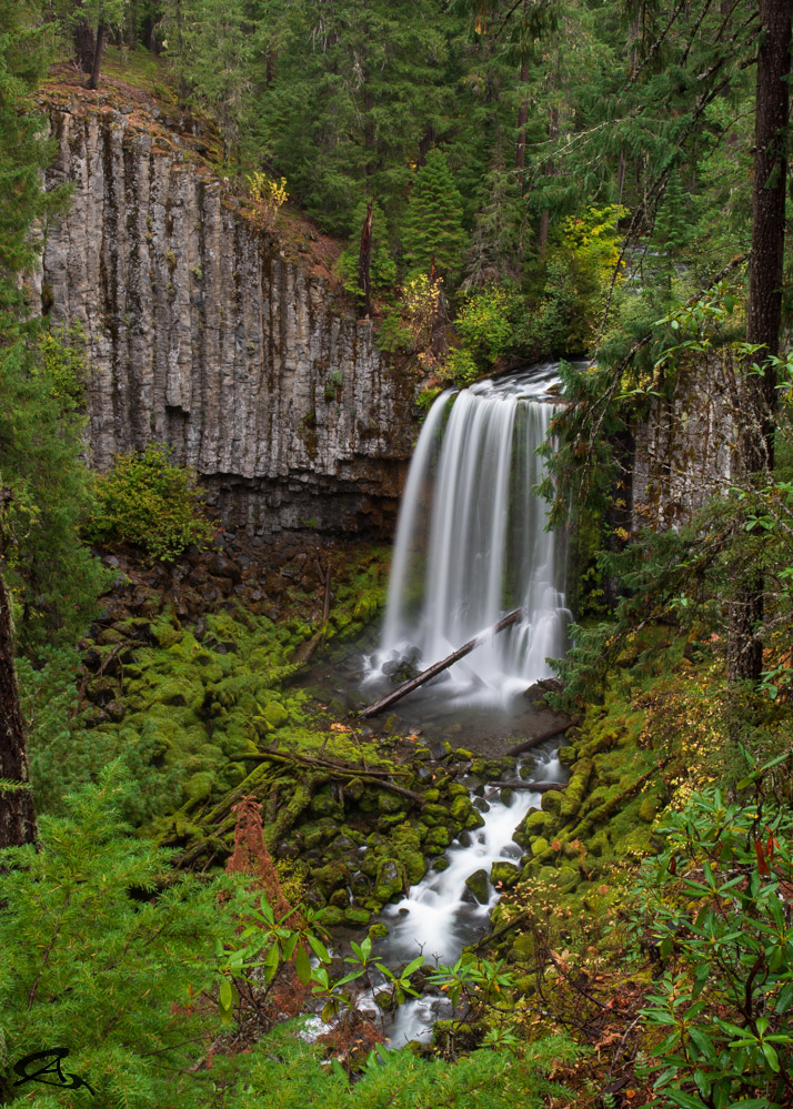 @StormHour @RMetS @RainViewer Warm Springs Falls, Oregon/USA Oct 22, 2022 2.5 second exposure #ThePhotoHour #StormHour
