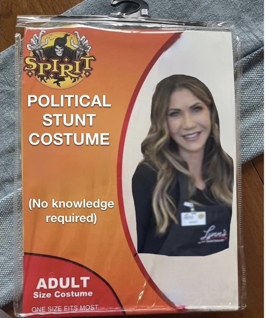 SoDakTruth's tweet photo. #kristinoem #halloweencostume #jamiesmithforgovernor https://t.co/Fjla3Ac11i