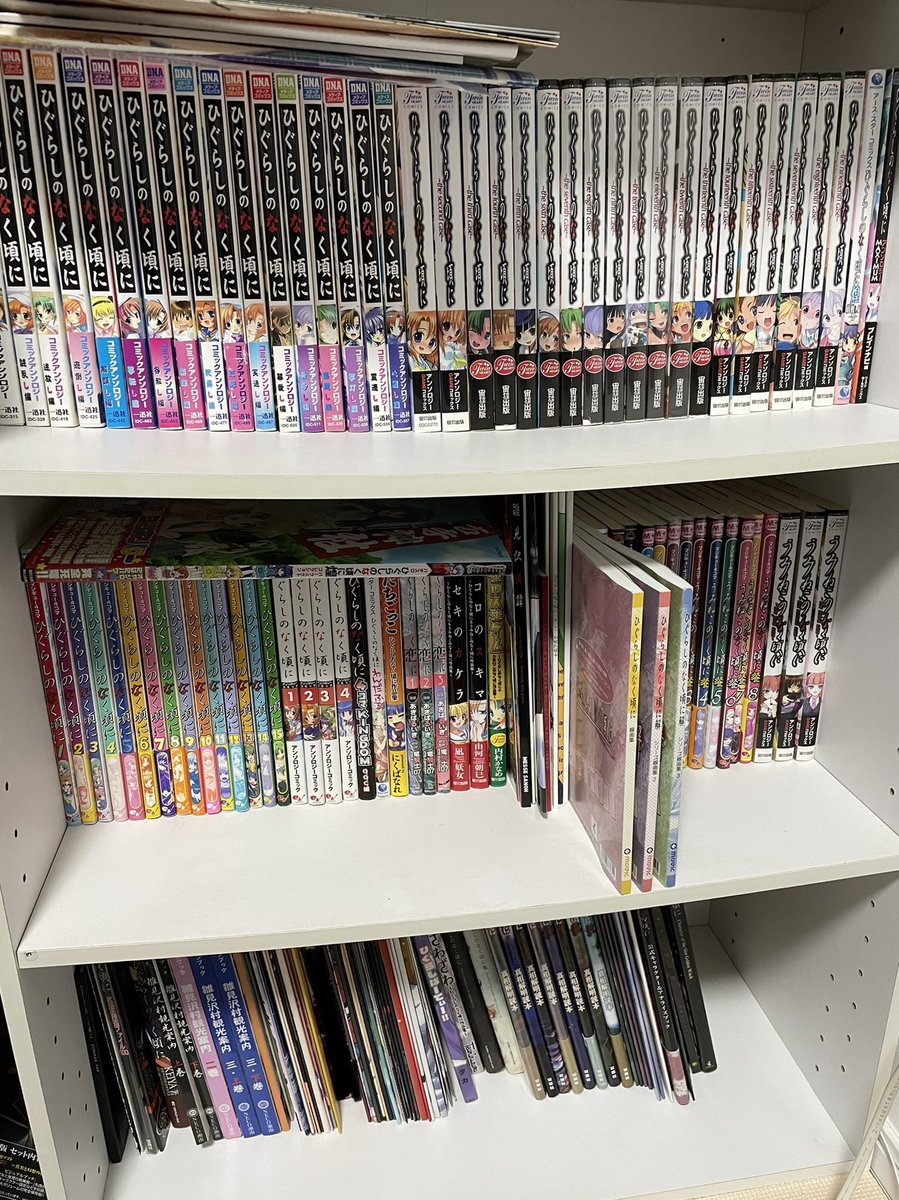 keisakekkon's tweet photo. ひぐらしどころか07thの書籍をほぼ所持しておきながらひぐらし垢を作ってなかったので、20周年記念で作りました(？)
敢えて本垢とはリンクさせず0からスタートしていきます〜
圭沙をゴリゴリに推していきますので苦手な方はブロックして下さい🙇‍♂️
うみねこ以降はこれから勉強します！(全部持ってはいる) https://t.co/AdtXpdr684